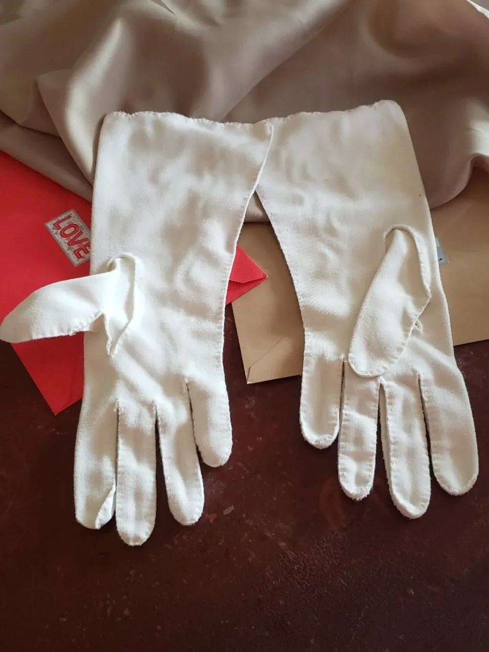 VINTAGE VAN RAALTE REINDOE HIGH FASHION WHITE GLOVES